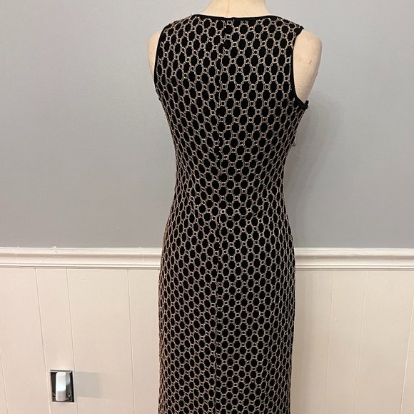 Black and Gold Evening Dress - Picture 2 of 2